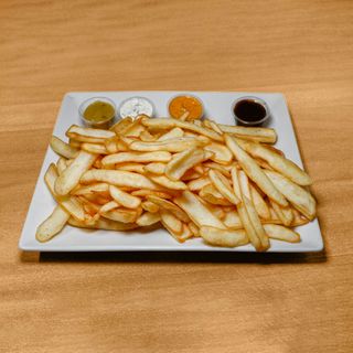 Ración De Patatas 4 Salsas