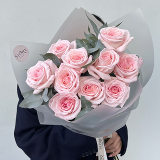 Aromatic Pink Roses