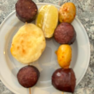 Tapa Colombiana De Salchichón Cervecero