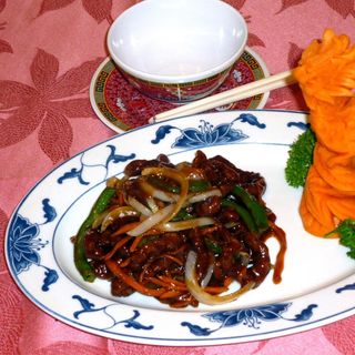 Ternera Crujiente Con Salsa De Chiles