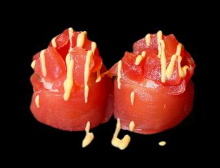 154 .Gunkan maguro spicy