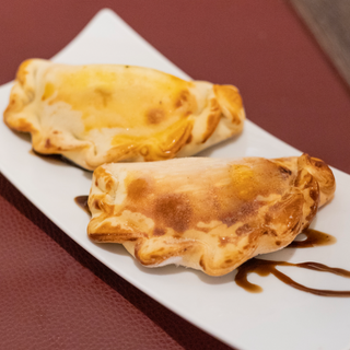 Fatayer De Pollo Con Tomate Y Cebolla (2 Uds.)