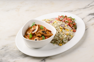 Hearty Garlic Mushroom Chicken Curry