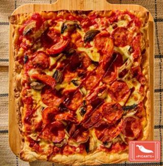 Pizza Spicy Little Italy (27.5 Cm. x 25 Cm.)