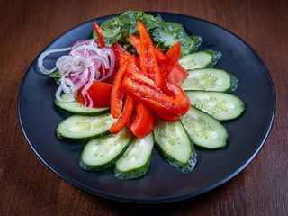 Свіжі овочі з зеленню (300g)