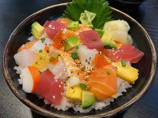 Chirashi misto flambè