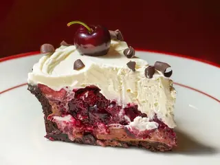 Пиріг з черешнею (220g)