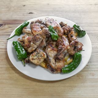 Medio Kilo de Pollo a la Brasa