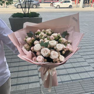 Bukiet z róż Madam Bombastik 7gąl.+3euk.