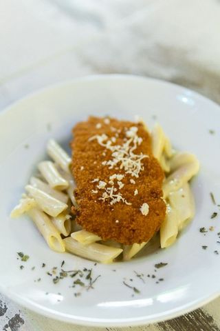 Chicken and pasta mix