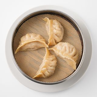 Jiao-zi pirjani mesni ravioli