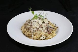 Tagliatelle al Tartufo Nero, Funghi Porcini e Salsiccia