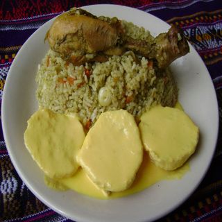 Arroz Con Pollo Y Papa A La Huancaína