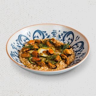 RISOTTO CU MIDII ȘI ZUCCHINI