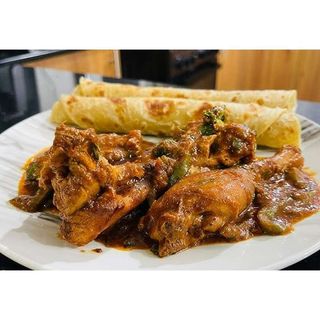 Wet Fried Chicken + White Chapati