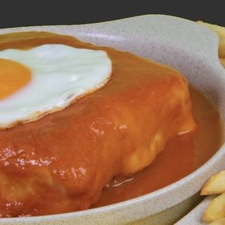 Francesinha Especial Areal Completa