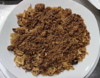 Arroz frito cubano con carne de taco