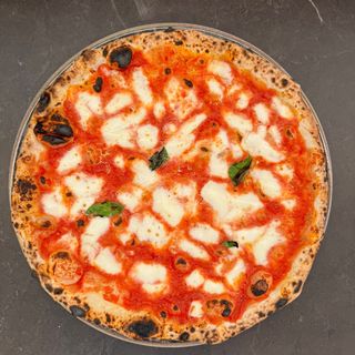 Pizza Margherita (Mediana)
