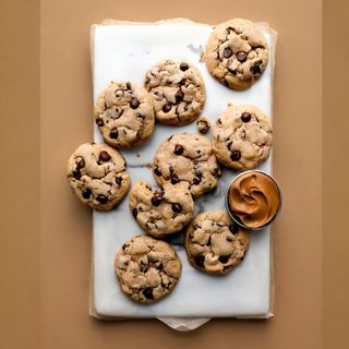 Peanut choc cookies