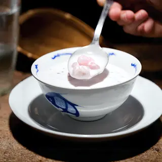 Castaña de agua con leche de coco