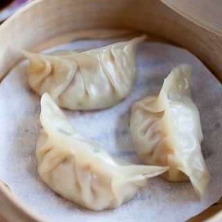 Steamed chicken dumplings