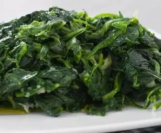 SPINACI AGLIO OLIO PEPERONCINO
