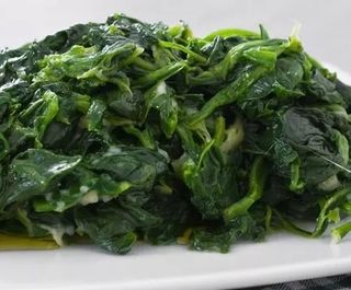 SPINACI AGLIO OLIO PEPERONCINO