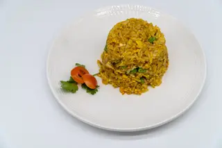 25 Riso saltato con gamberi e curry