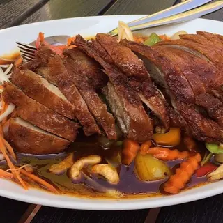 86. Pato Con Salsa Gon Bao