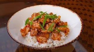 Курица в кисло-сладком соусе с рисом басмати