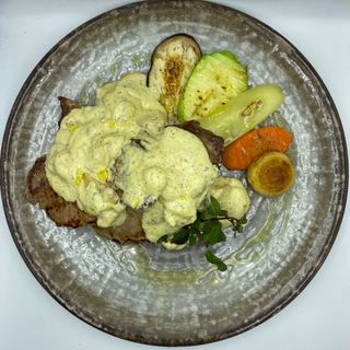 Teletina u sosu od šampinjona  450 gr