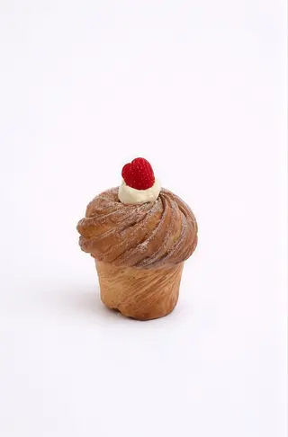 Cruffin cu Zmeură