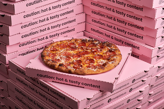 32CM PEPPERONI HOT HONEY