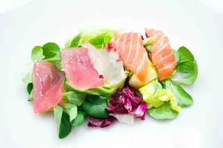 03. Insalata mista con pesce crudo