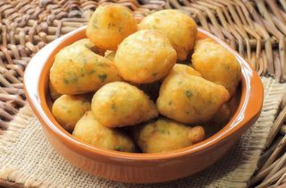 Buñuelos de bacalao+patatas 