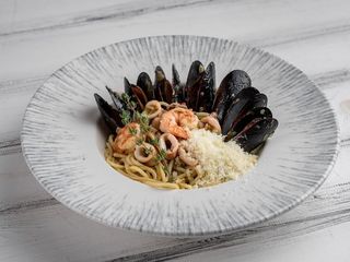 Спагетті з морепродуктами (350g)
