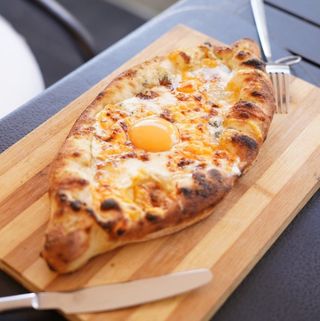 Хачапурі 4 сири