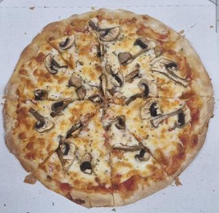 Pizza Funghi