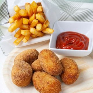 Croquetas de pollo con patatas