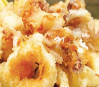 Tempura di calamari in sale e pepe