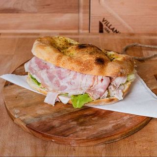 Panini 5 Forrmaggi con Porchetta