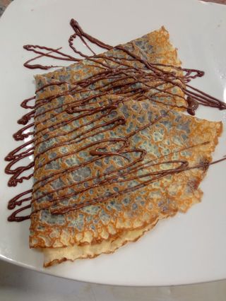 Crepe Con Chocolate Y Helado 