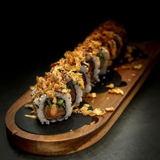 Spicy Salmone Crunch Roll