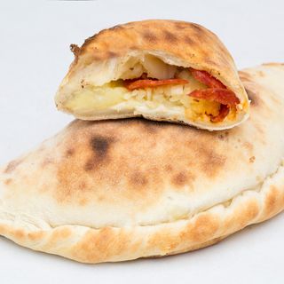 Pizza Calzona piroška 400g