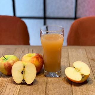 Домашній яблучно-грушевий сік (1000мл)