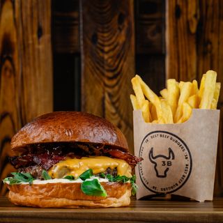 Burger  Londyn + frytki