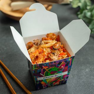 Բրինձ ծովամթերքով և բանջարեղենով