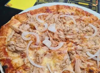 Pizza Al Tonno