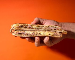 Sándwich El Q'Bano Hawaiano