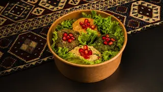 ნიგვზიანი ფხალის ასორტი